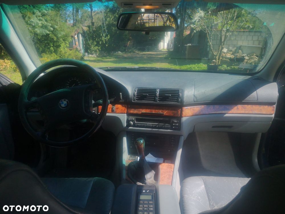 BMW Seria 5 - 8