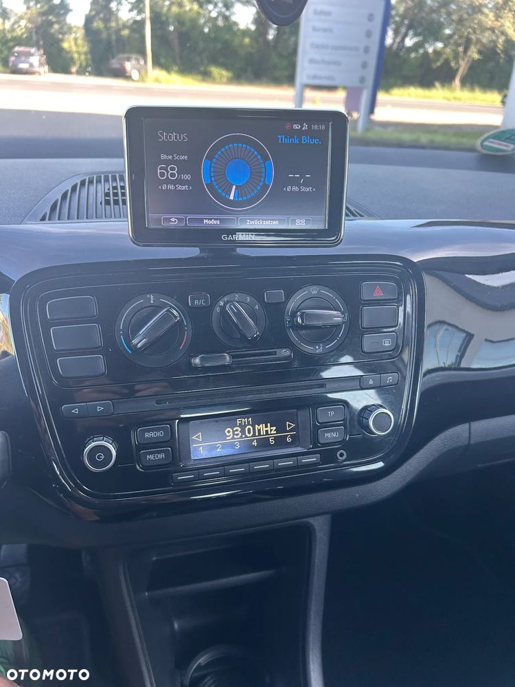 Volkswagen up! BlueMotion Technology move - 27