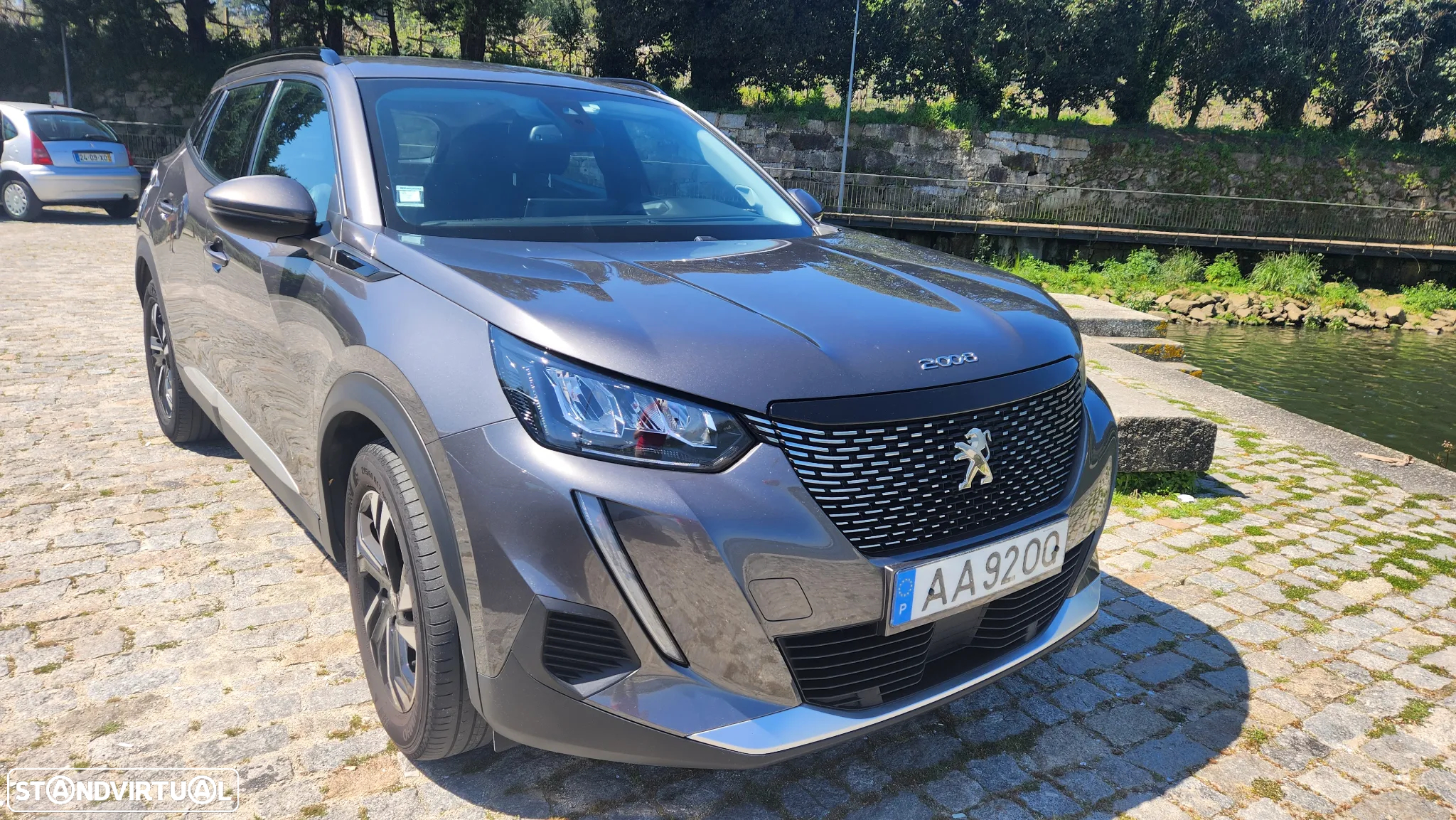 Peugeot 2008 1.5 BlueHDi Allure - 2