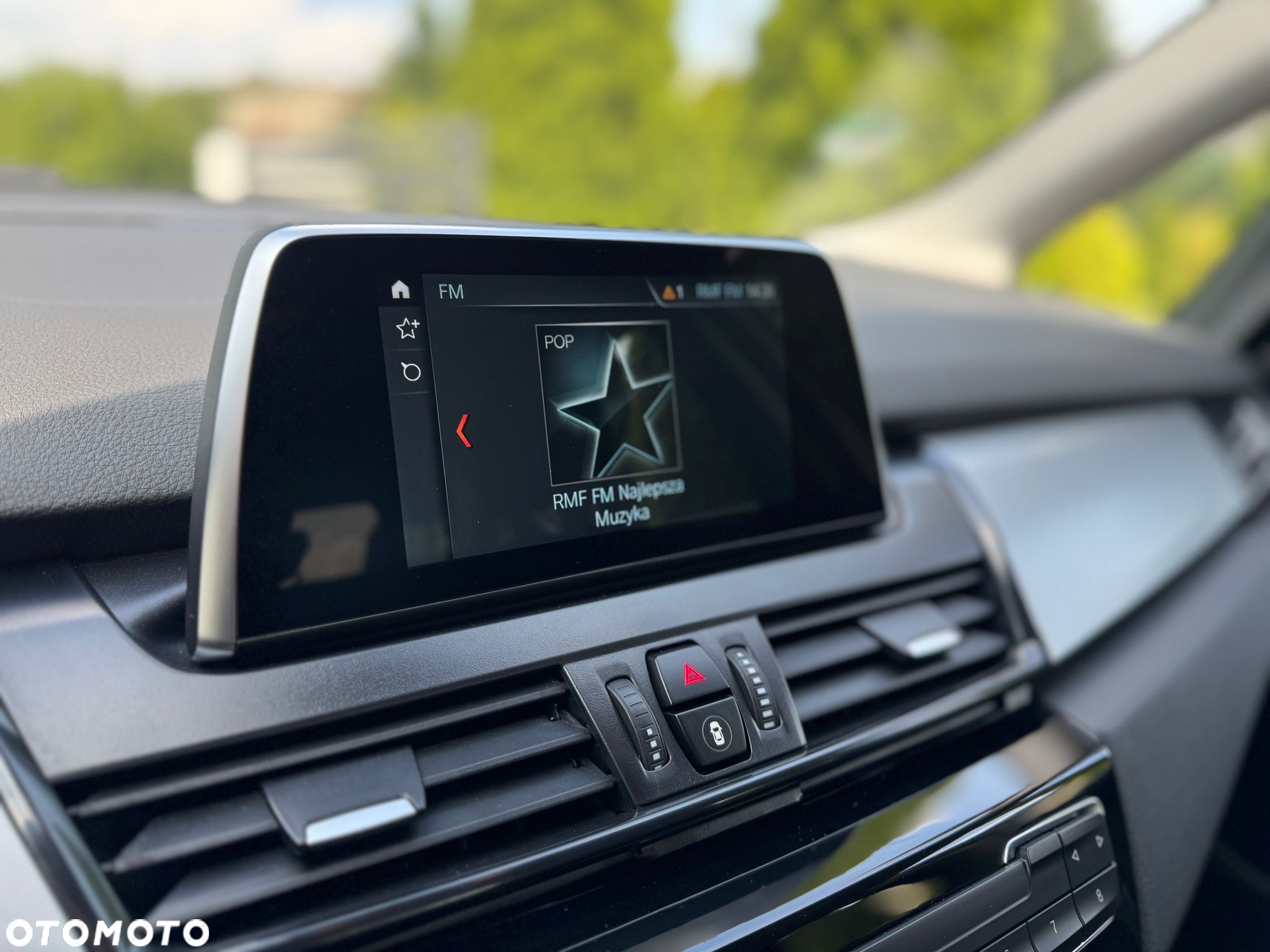 BMW Seria 2 225e xDrive Active Tourer - 16