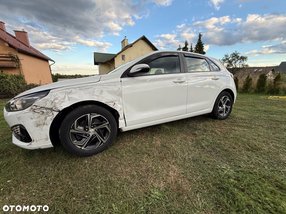 Hyundai i30 1.5 DPI Comfort - 8