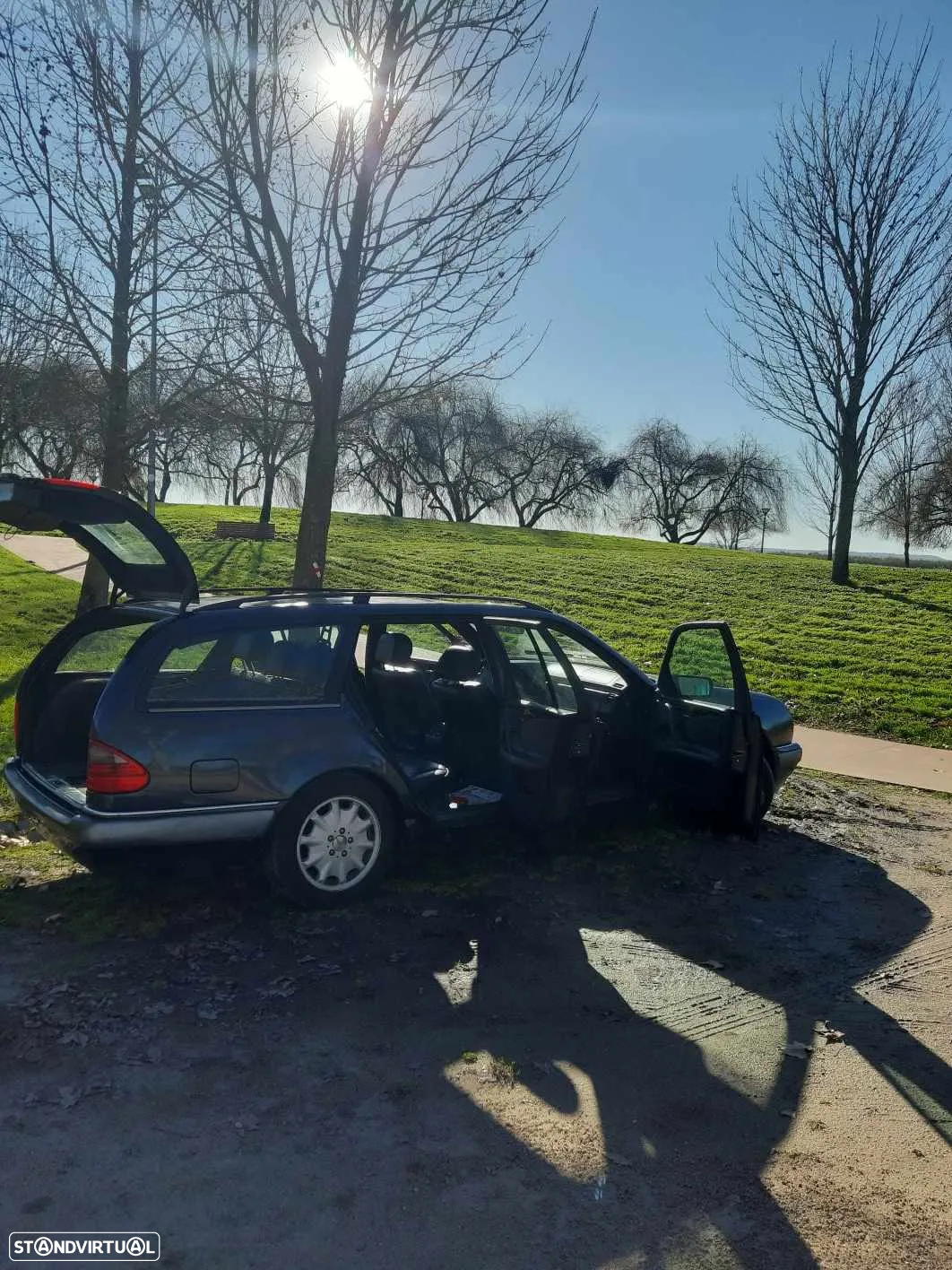 Mercedes-Benz E 250 TD Classic - 4