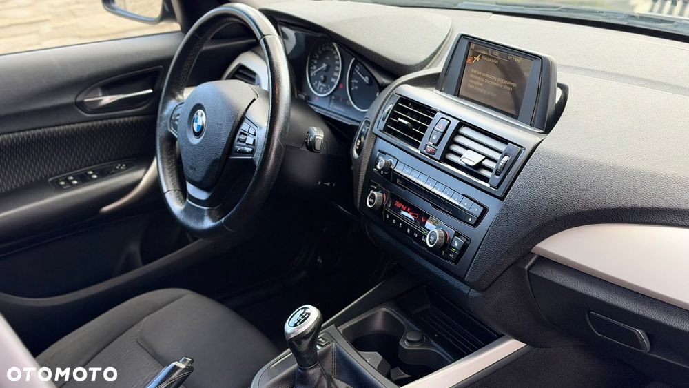 BMW Seria 1 118d DPF Edition Sport - 33