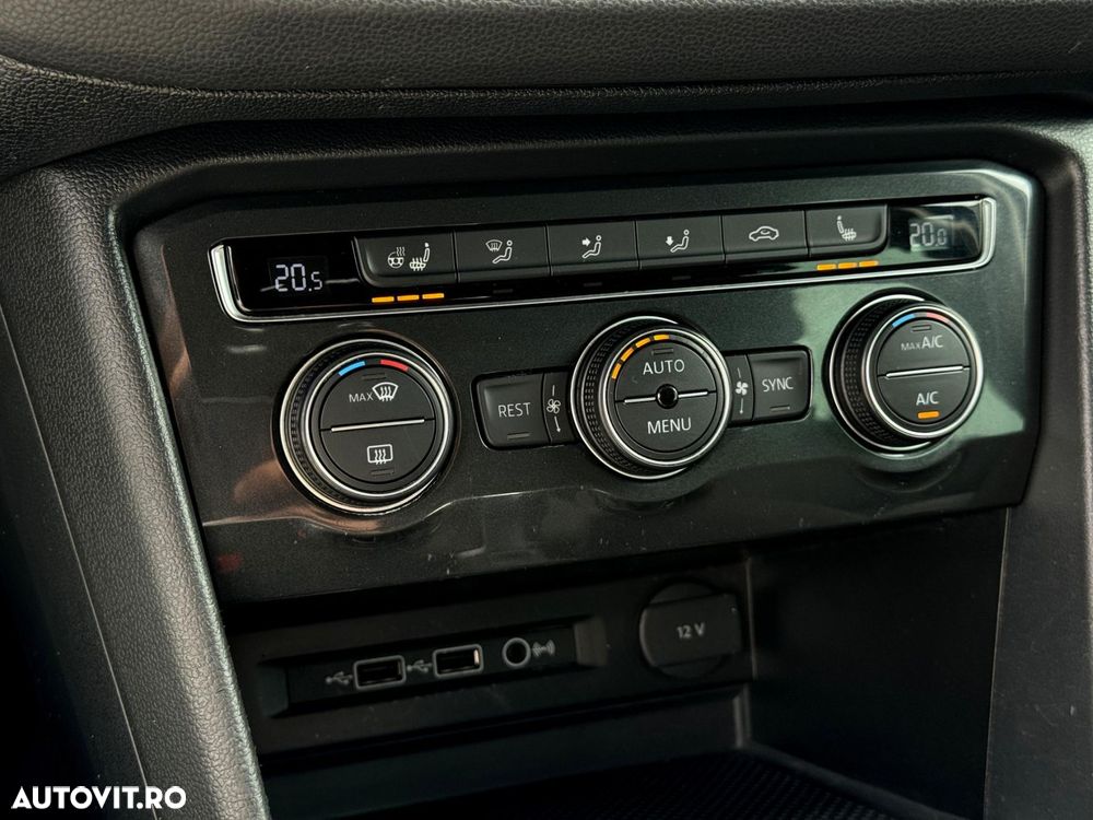 Volkswagen Tiguan - 16