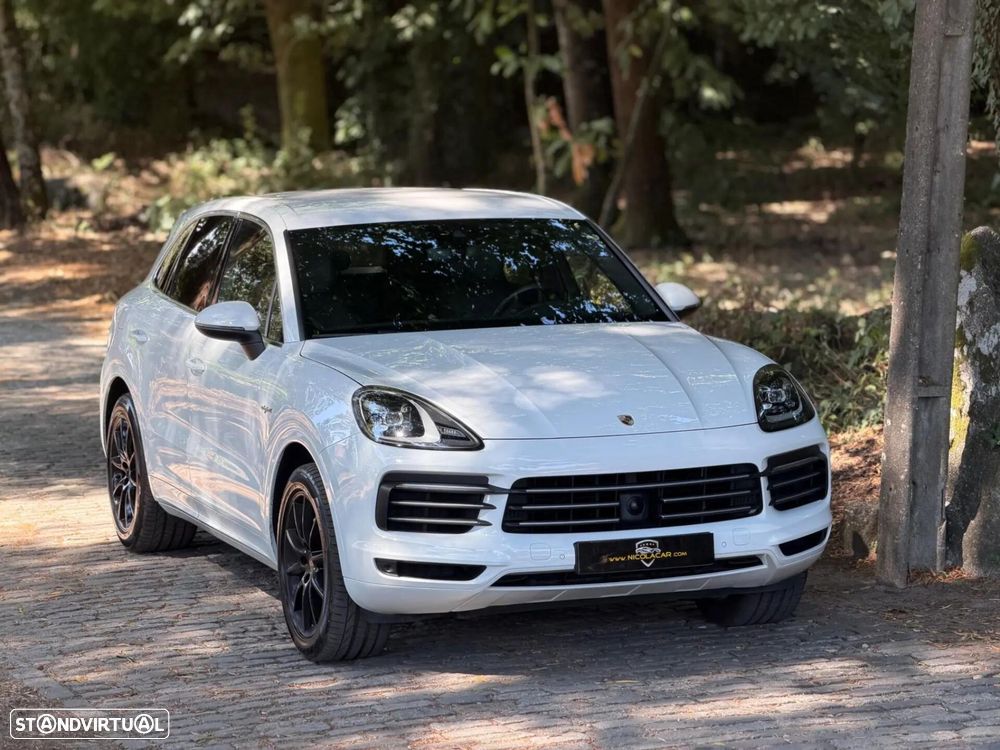 Porsche Cayenne E-Hybrid - 3