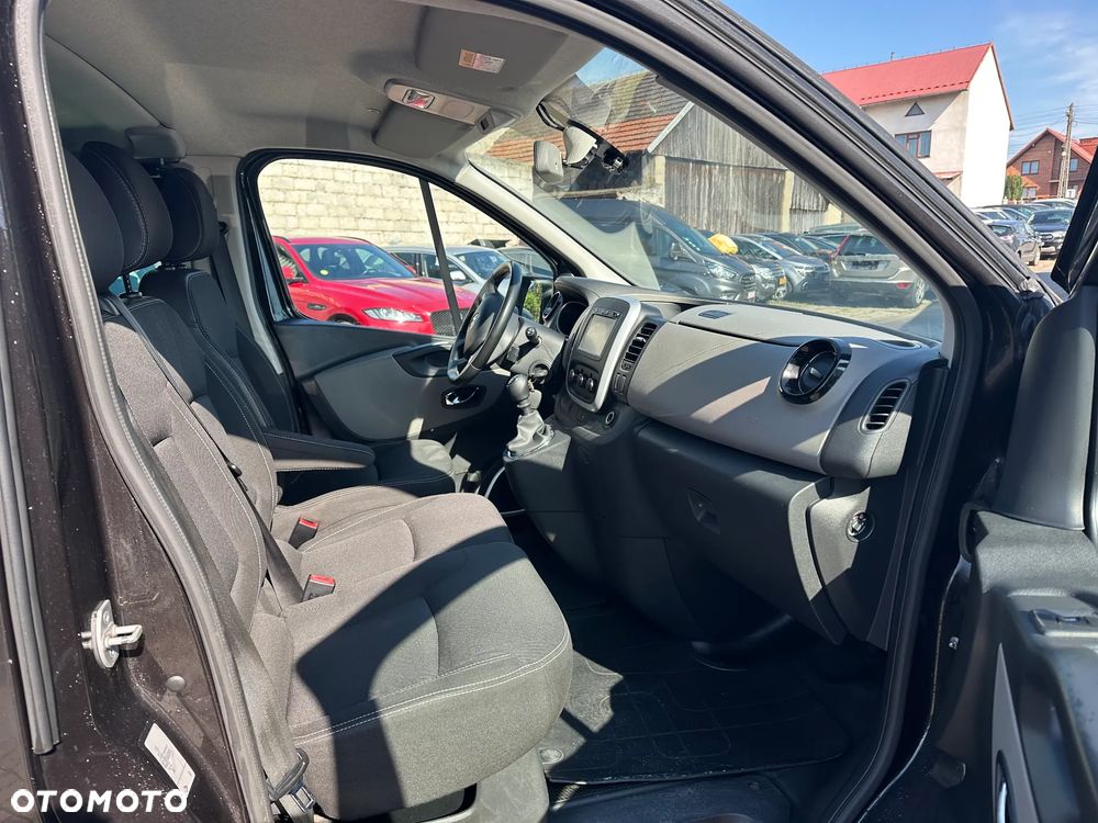 Renault Trafic - 11