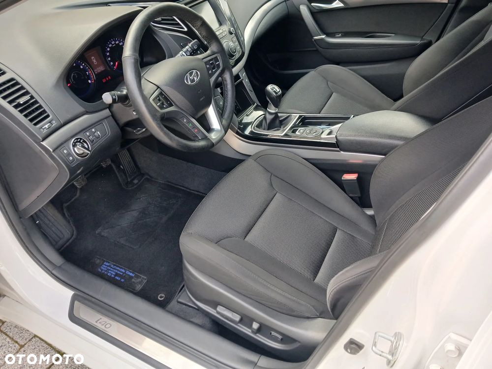 Hyundai i40 - 23
