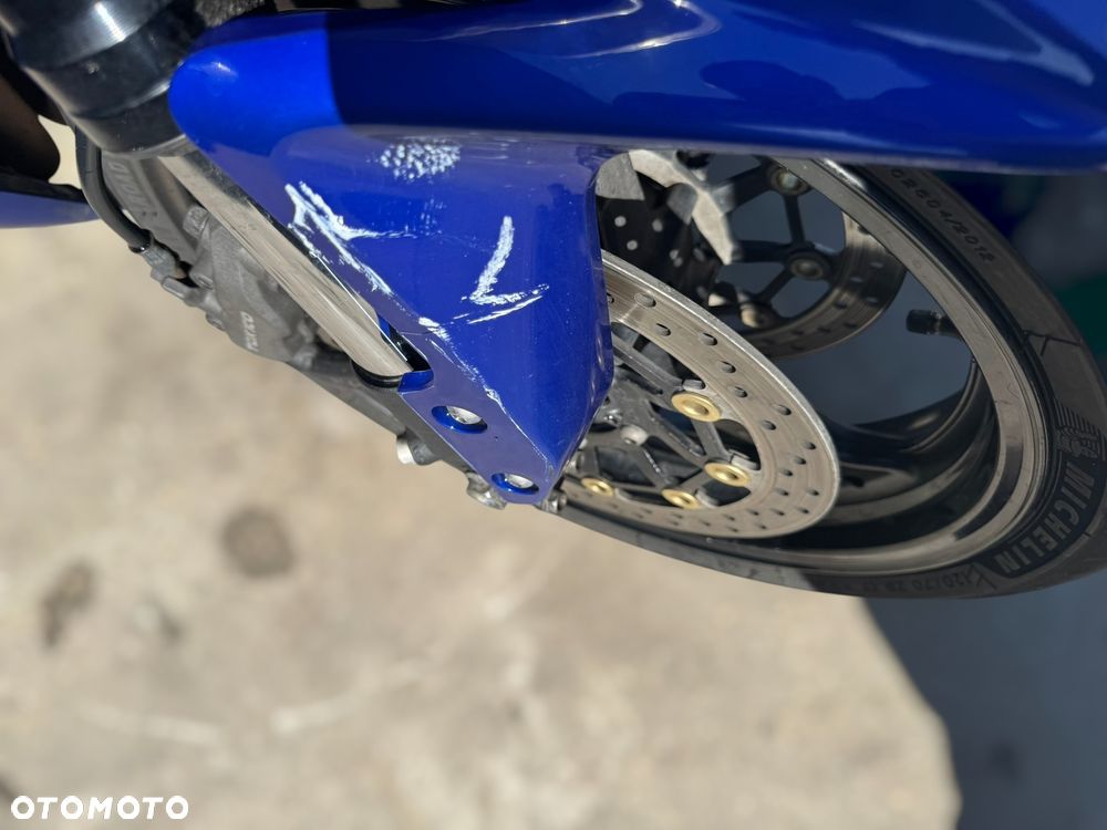 Honda CBR - 9
