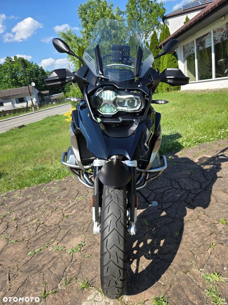 BMW R - 19