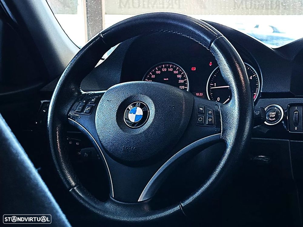 BMW 318 d Touring Navigation - 33