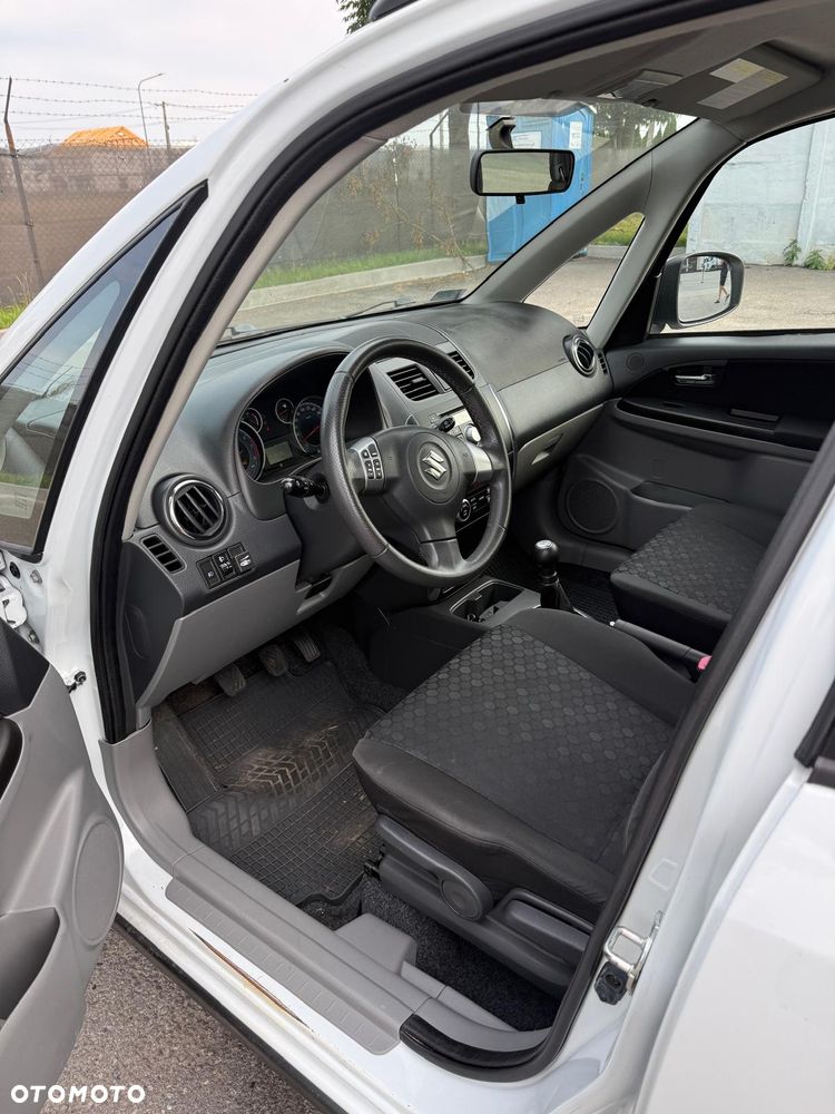Suzuki SX4 - 15