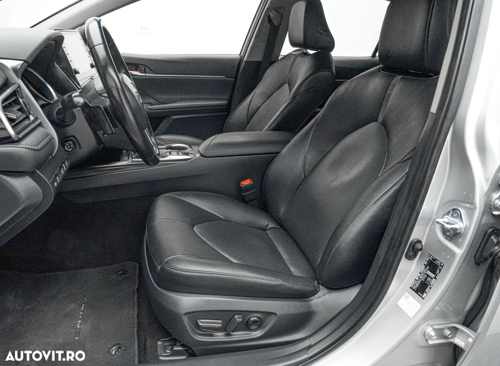 Toyota Camry 2.5 Dynamic - 14