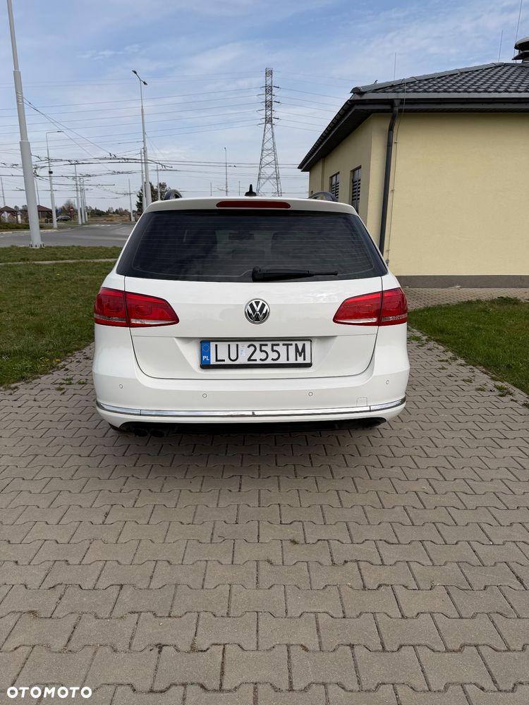 Volkswagen Passat 2.0 TDI Comfortline R-Style DSG - 4