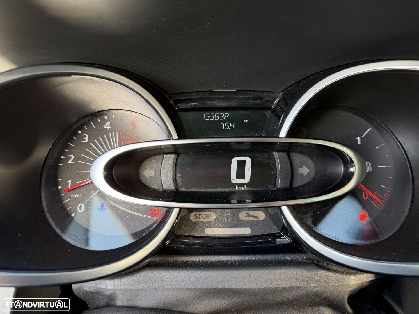 Renault Clio 1.5 dCi Limited EDition - 15