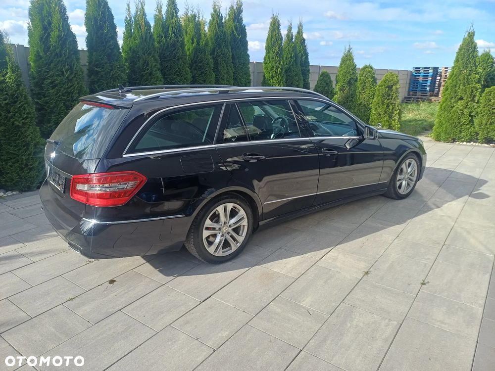 Mercedes-Benz Klasa E - 9