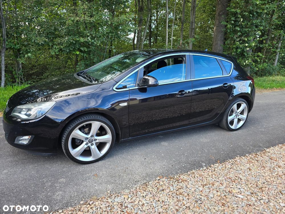 Opel Astra IV 1.6 T Cosmo - 4