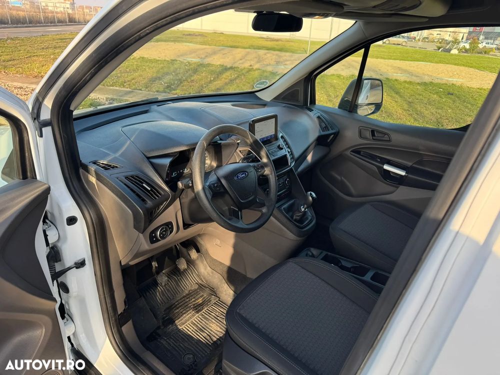 Ford Transit Connect - 10