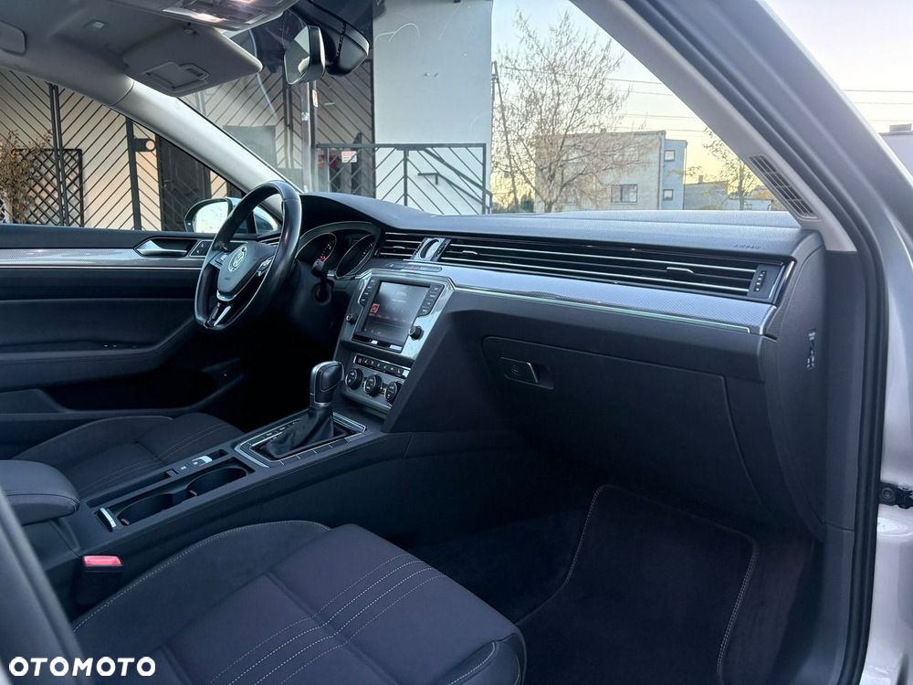 Volkswagen Passat Alltrack 2.0 TDI Bi-Turbo SCR 4Mot DSG - 11