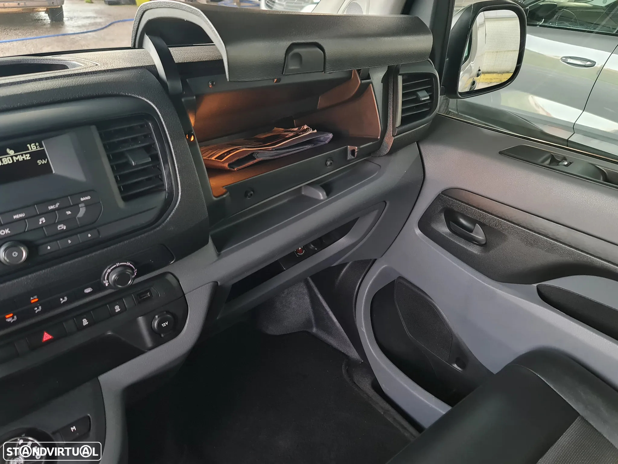 Peugeot EXPERT 2.0 HDI AUTOMÁTICA * IVA DEDUTÍVEL * - 31