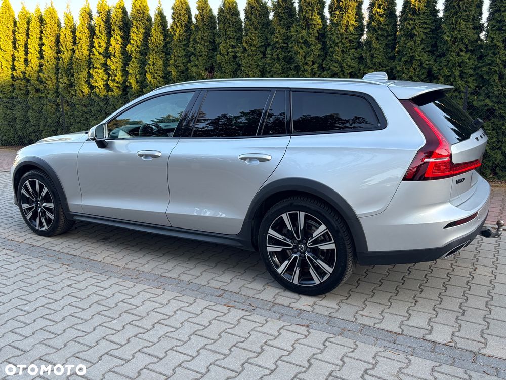 Volvo V60 Cross Country D4 AWD Geartronic Pro - 3