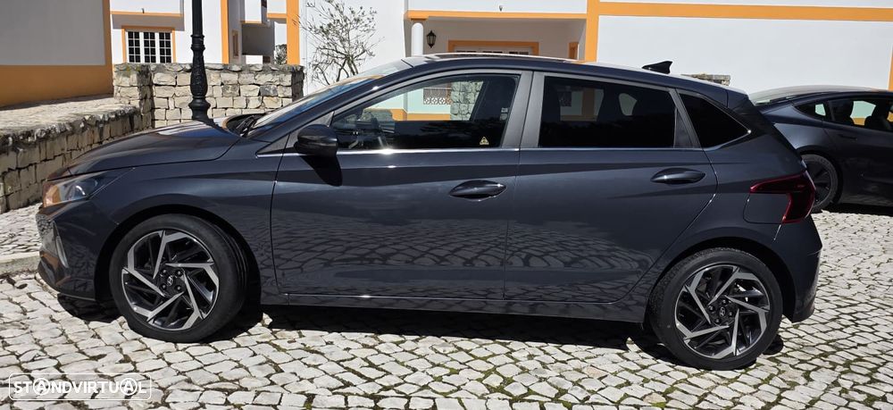 Hyundai i20 - 24