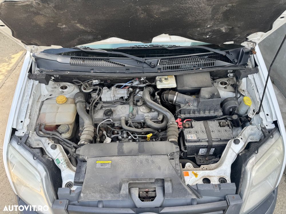 Ford Transit Connect - 8