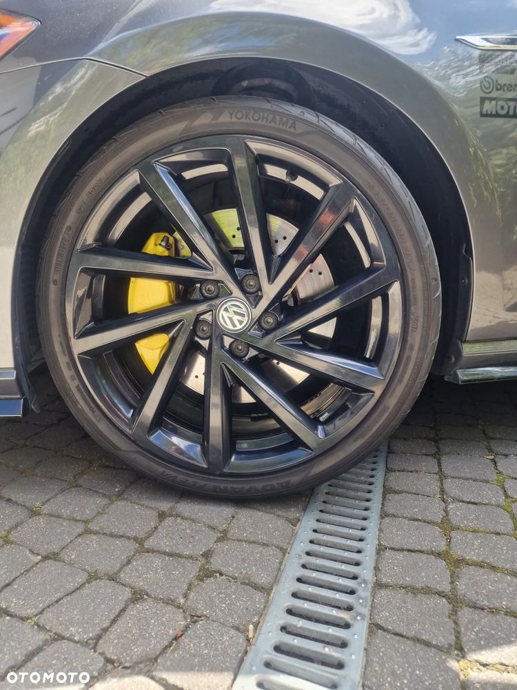 Volkswagen Golf - 12