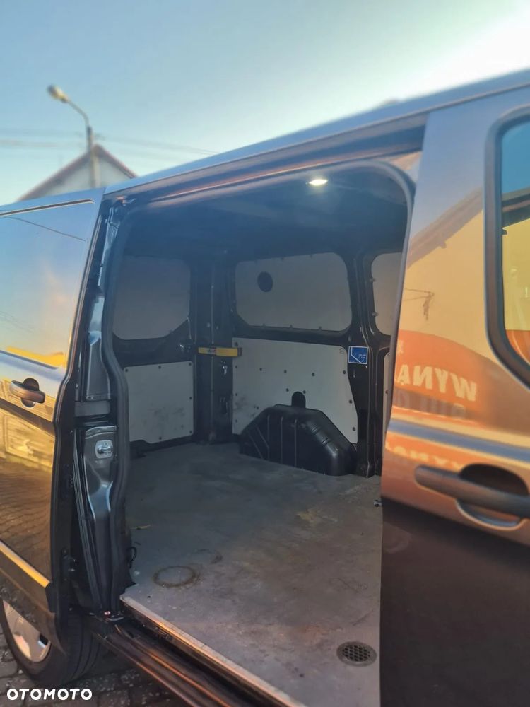 Ford TRANSIT CUSTOM - 8