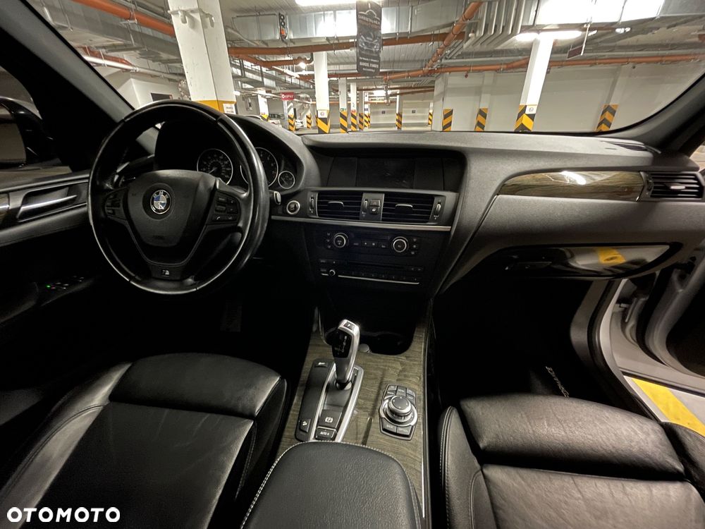 BMW X3 28i xDrive - 22