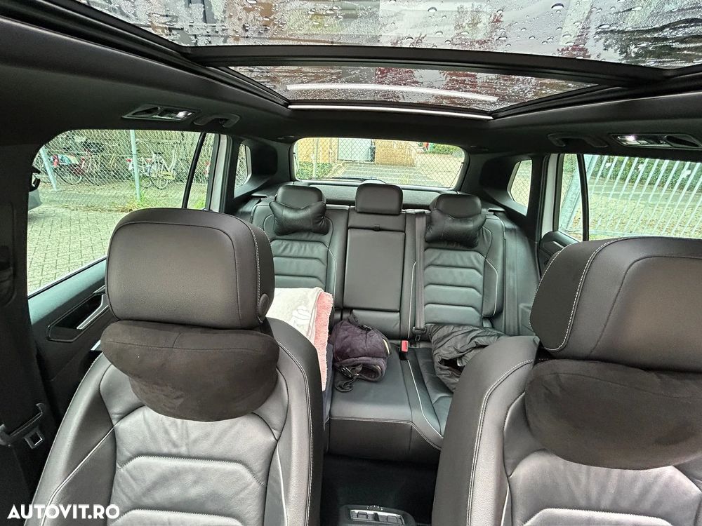 Volkswagen Tiguan - 11