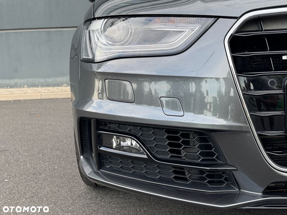 Audi A4 Avant 2.0 TDI DPF clean diesel quattro S tronic S line Sportpaket - 11