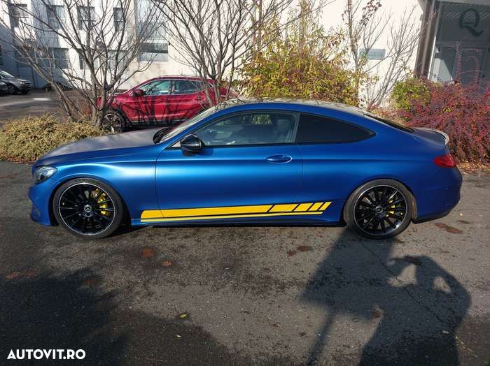 Mercedes-Benz C 200 Coupe 9G-TRONIC AMG Line - 3