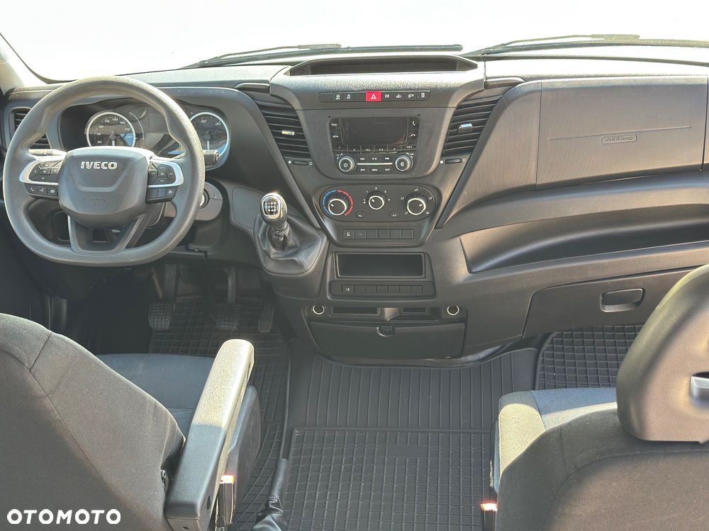 Iveco Daily 35 180 / 3,0 Diesel / Doka / 7 osobowy - 12