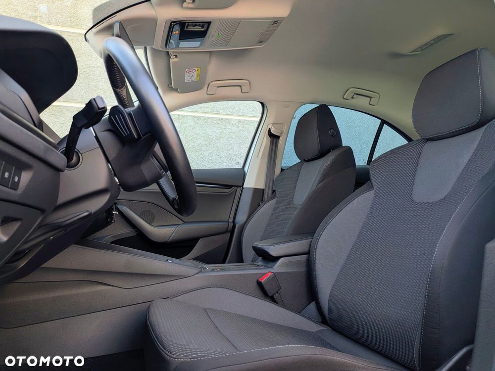 Skoda Octavia 1.5 TSI e-Tec Ambition DSG - 9