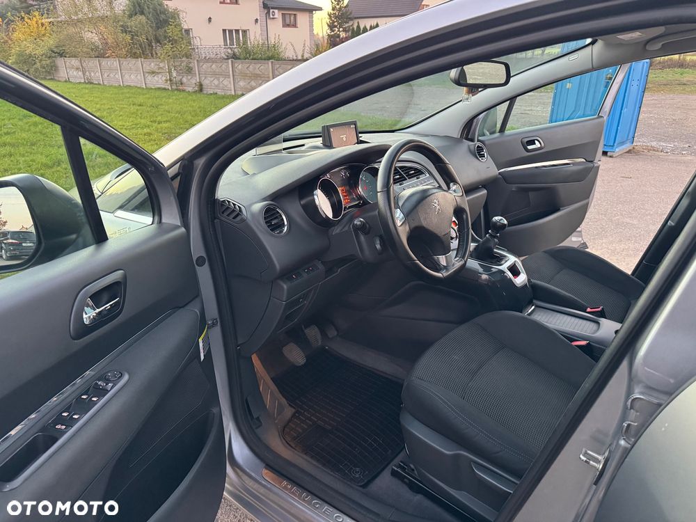 Peugeot 5008 2015 photo 5
