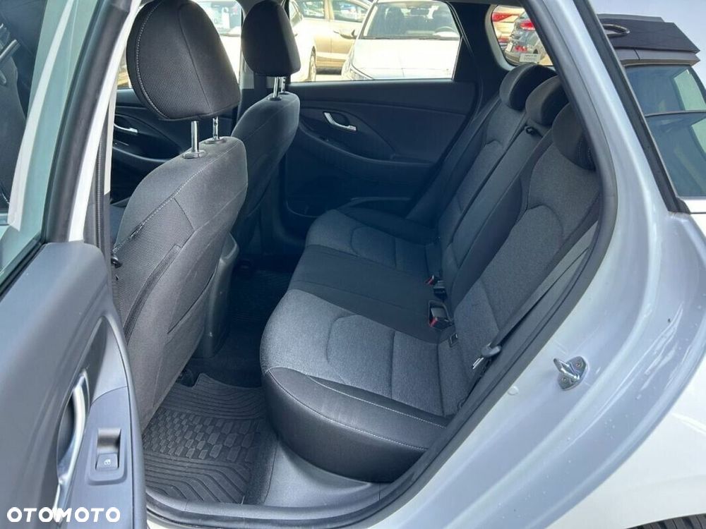 Hyundai i30 1.0 T-GDI Smart - 12