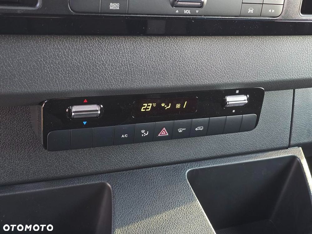 Mercedes-Benz Sprinter 317 CDI Long BASE 9G-Tronic - 16