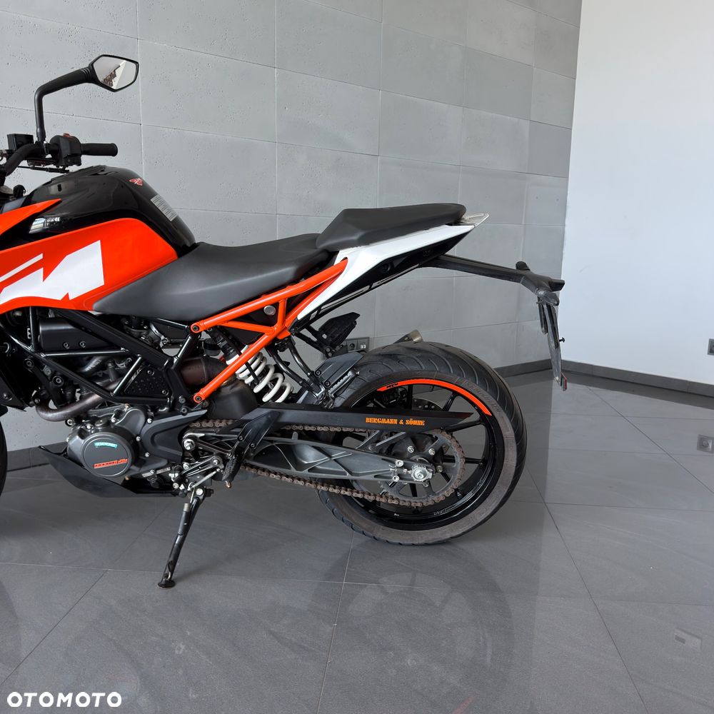 KTM Duke 125 - 12