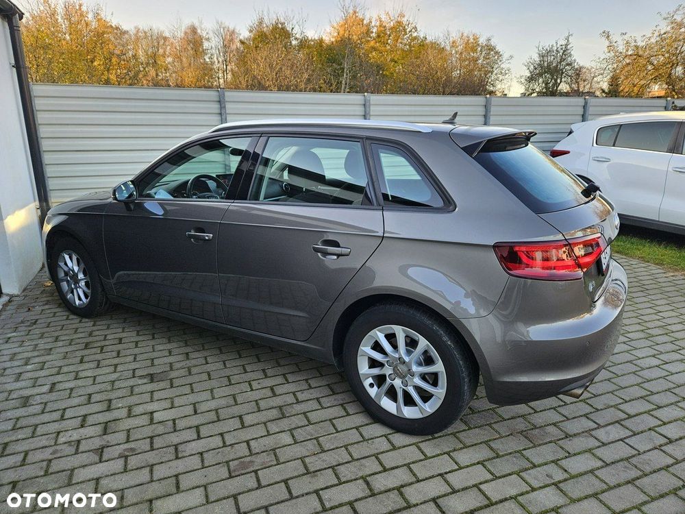Audi A3 Sportback - 13