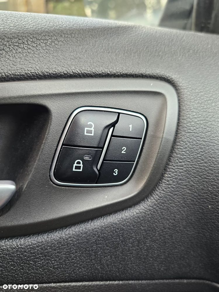 Ford Escape 2.0 EcoBoost AWD Titanium - 16