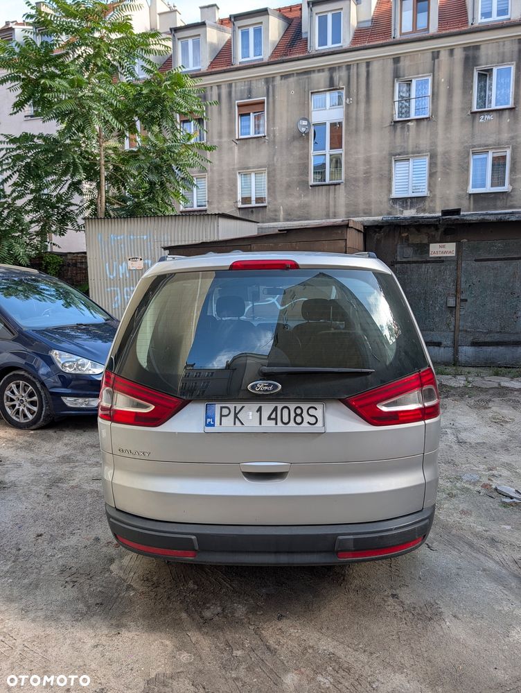 Ford Galaxy - 1