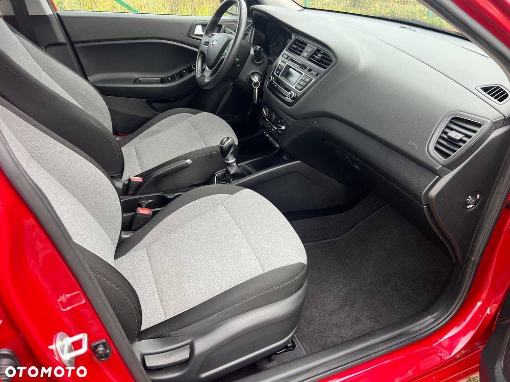 Hyundai i20 1.4 Trend - 21