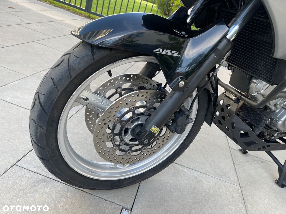 Suzuki V-STROM - 8