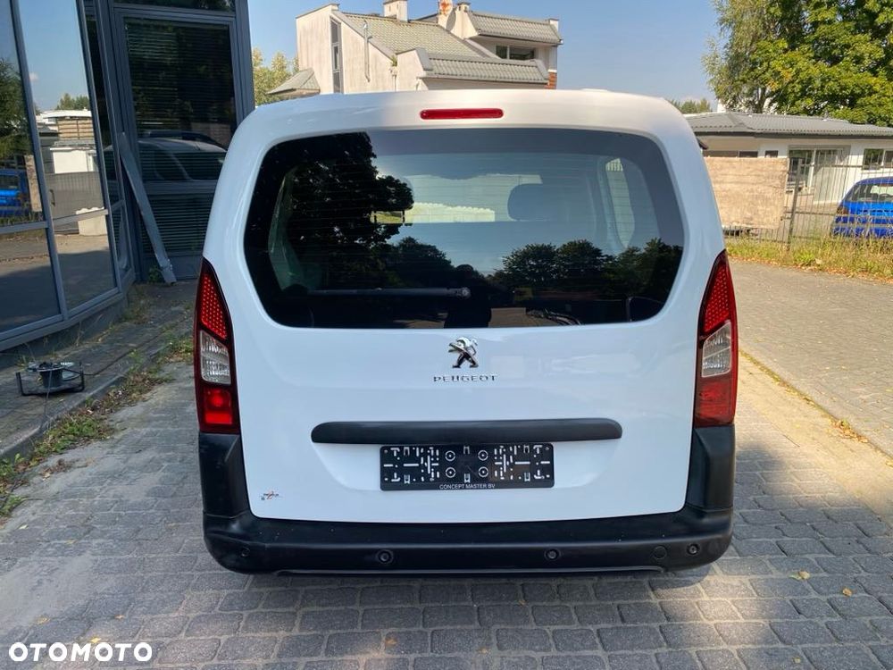 Peugeot Partner Berlingo - 12