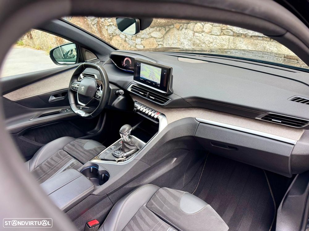 Peugeot 3008 1.2 PureTech GT - 16