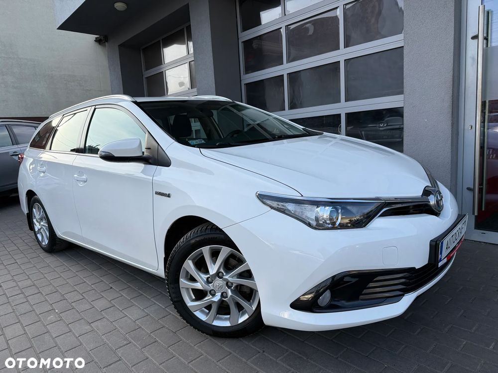 Toyota Auris Hybrid 135 Comfort - 19