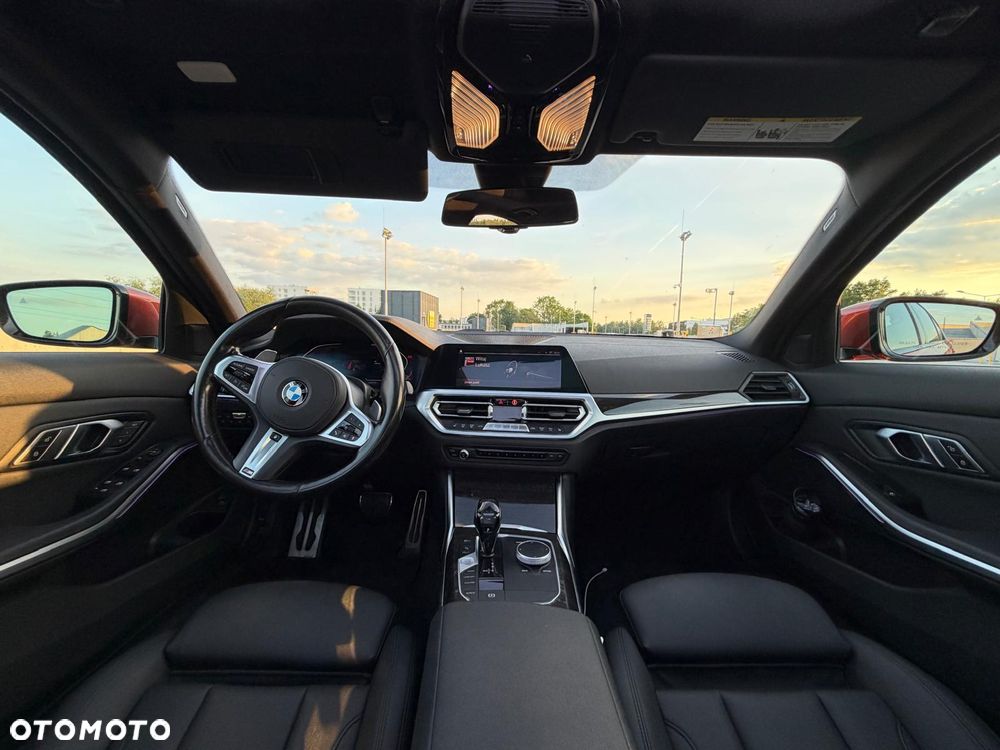 BMW Seria 3 330i M Sport sport - 10