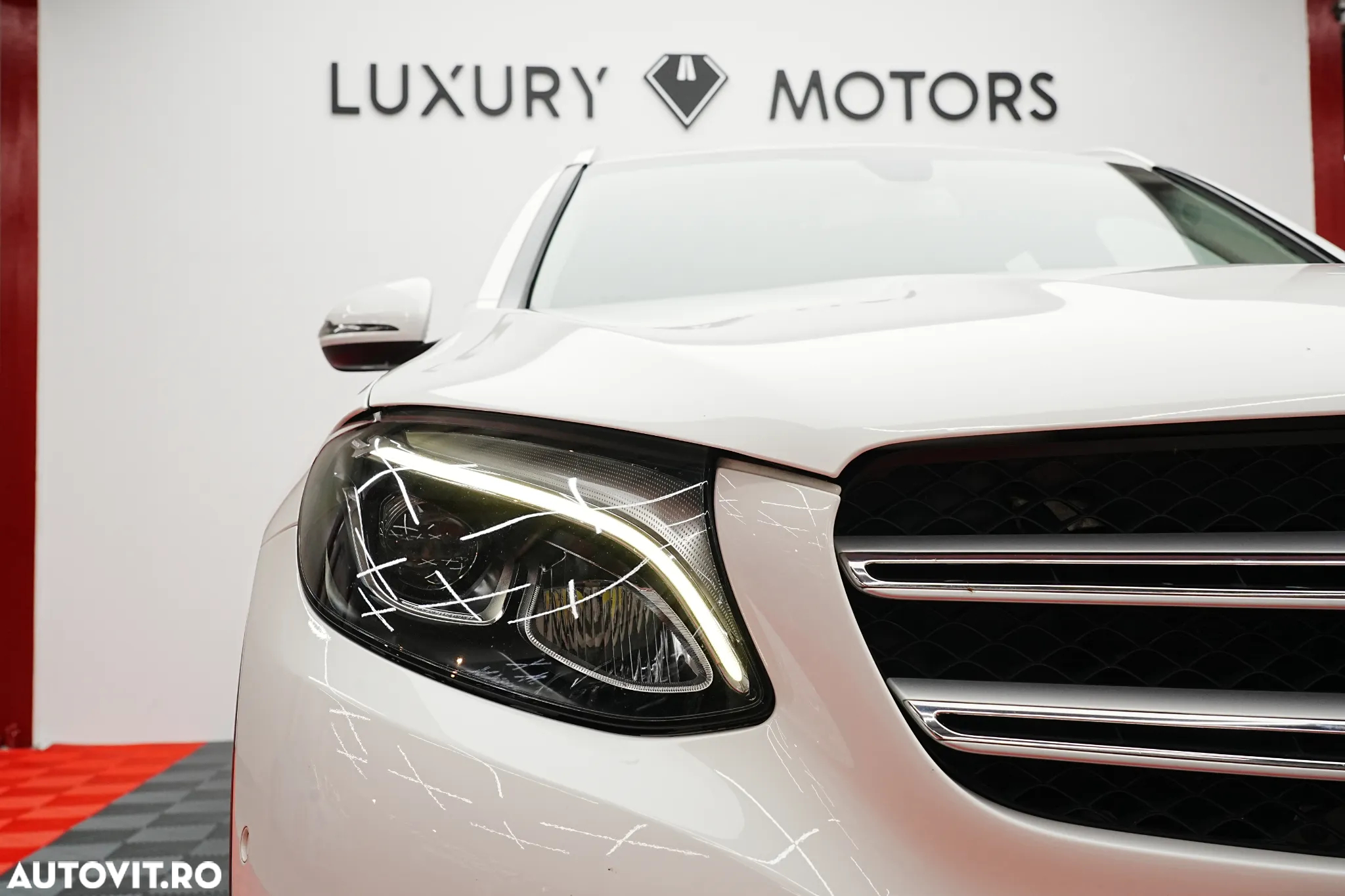 Mercedes-Benz GLC 220 d 4MATIC - 23