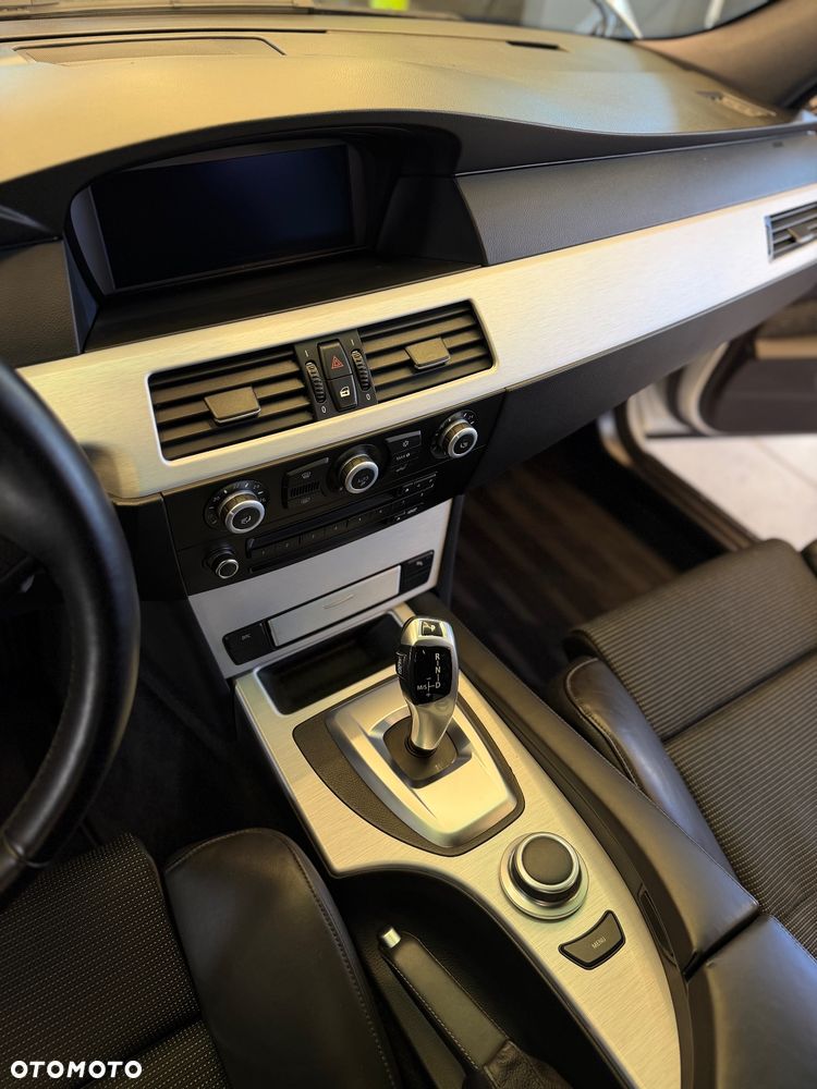 BMW Seria 5 530d - 31