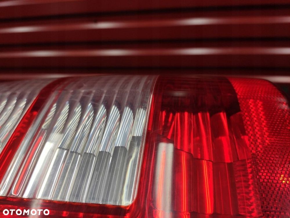 DODGE NITRO 06-11r. LAMPA PRAWA LEWA TYŁ LAMPY TYLNE KPL EUROPA ORYG ŁADNE - 3